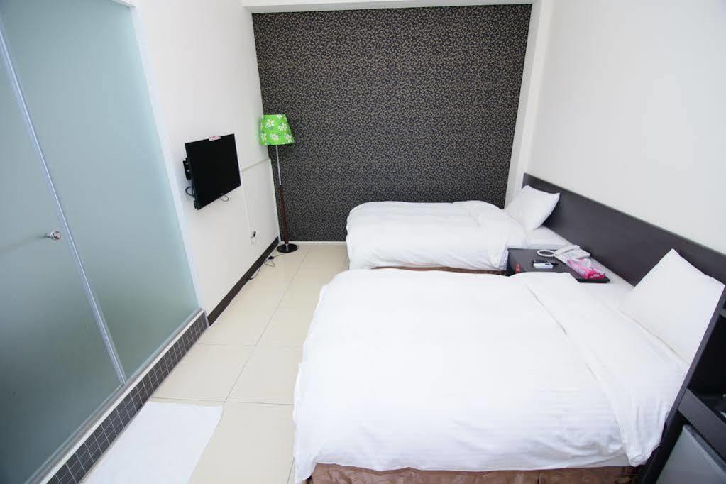 Sanyi Sakura Resort Luaran gambar