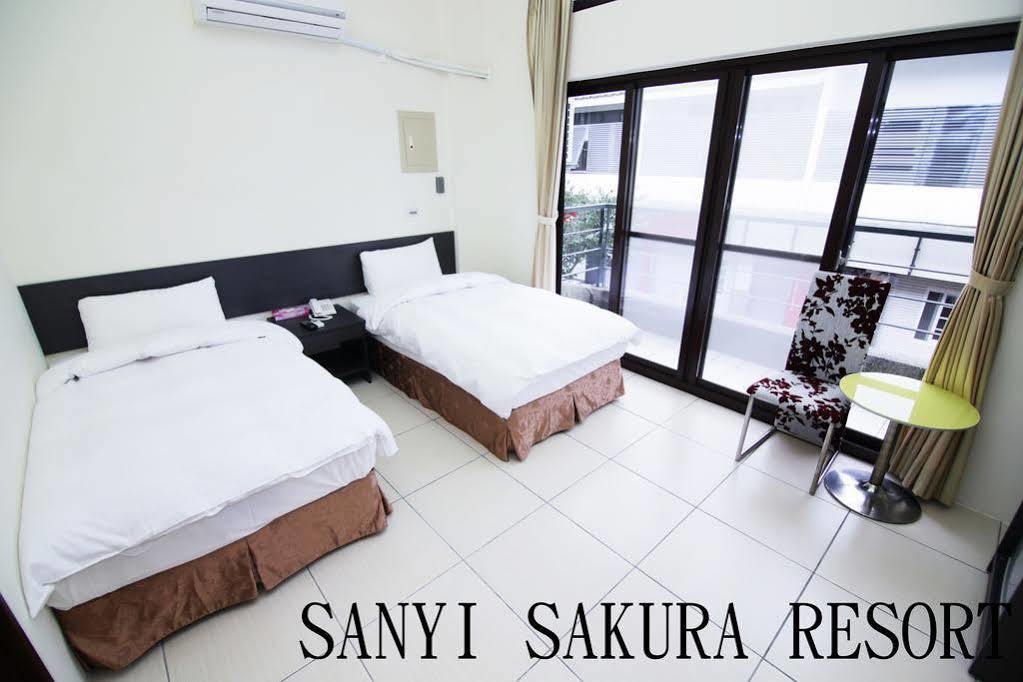 Sanyi Sakura Resort Luaran gambar